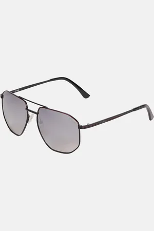 Guess Okulary GF5122-6001C. Okulary przeciwsłoneczne, Kolor czarny. Mężczyzna.