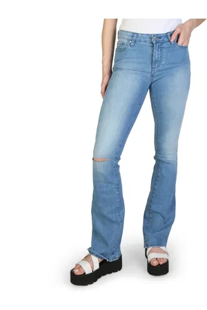 Armani Exchange Dżinsy marki model 3ZYJ65Y2CSZ. Kolor Niebieski, Odzież Damskie. sezon: Wiosna/Lato