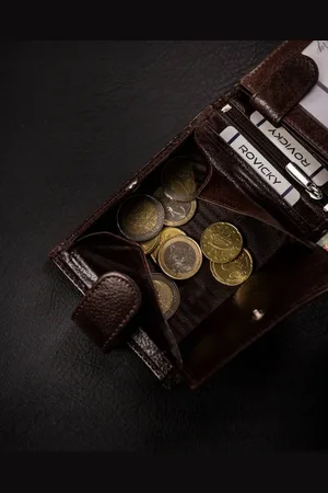 ROVICKY Skórzany męski portfel na zatrzask z RFID