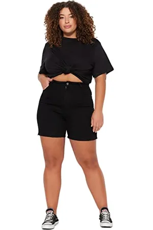 Trendyol Plus Size szorty i bermudy - czarne - normalna talia, czarne, 46, , 72-Du?e rozmiary