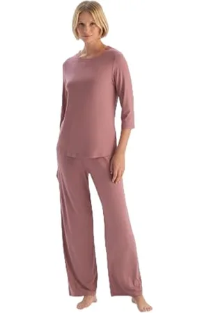 Dagi Women