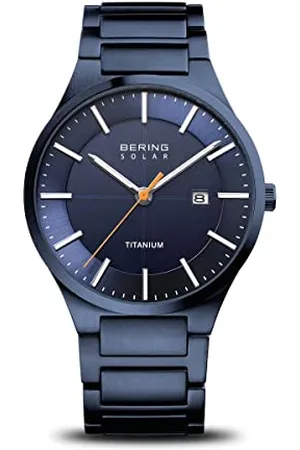 Bering Męski zegarek z mechanizmem słonecznym - kolekcja tytanowa z tytanem i szafirowym kryształem 15239-797