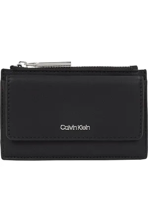 Calvin Klein Damski MUST ZIP FLAP CARDHOLDER, Ck Black, rozmiar 0ne, , 0ne Size