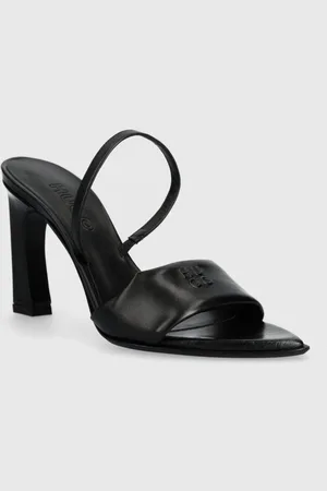 HUGO BOSS Sandały skórzane Tarah kolor 50517448