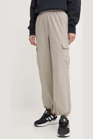 Under Armour Spodnie damskie kolor fason cargo high waist