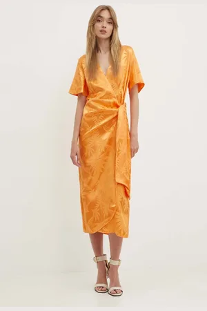 Never Fully Dressed Sukienka Vienna kolor maxi prosta NFDDR1533