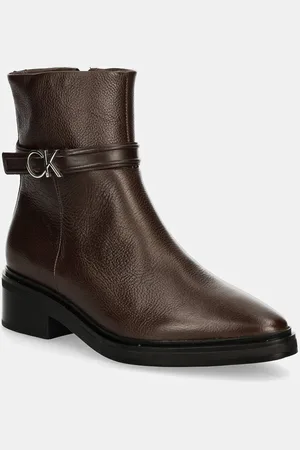 Calvin Klein Botki skórzane HEEL ANKLE BOOT 30 W/HW LTH damskie kolor na płaskim obcasie HW0HW02183