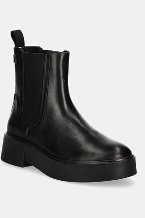 Tommy Hilfiger Sztyblety skórzane MINIMAL LEATHER CHELSEA LOGOTAPE damskie kolor na płaskim obcasie FW0FW08095