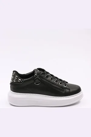 Karl Lagerfeld Sneakersy skórzane KAPRI kolor KL62527F