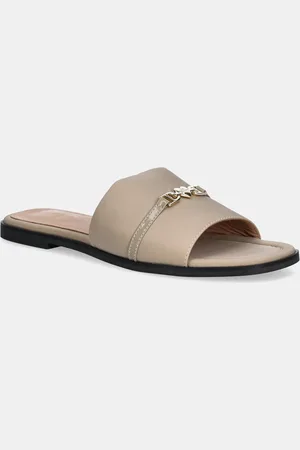 Moschino Klapki damskie kolor JA28082G1MIM0131
