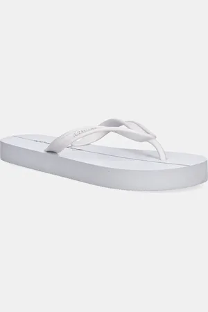 Armani Exchange Japonki damskie kolor na płaskim obcasie XDQ010 XV700 K681