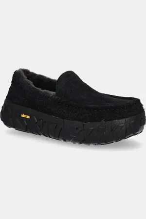 UGG Mokasyny zamszowe Ascot Wrap Tech męskie kolor 1167670-BLK