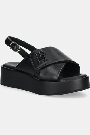 Tommy Hilfiger Sandały skórzane TH LOGO HW PADDED LEATHER SANDAL damskie kolor na platformie FW0FW08808