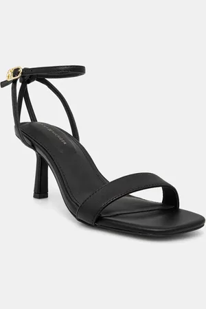 Tommy Hilfiger Sandały skórzane LEATHER KNOTS KITTEN SANDAL kolor FW0FW08424