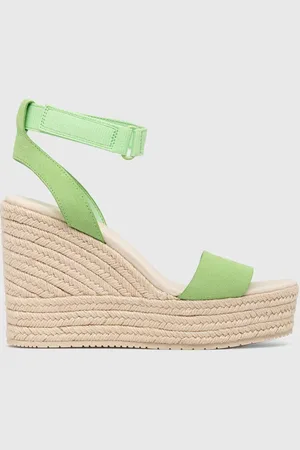 Calvin Klein Sandały zamszowe WEDGE SANDAL SU CON damskie kolor na platformie YW0YW01026