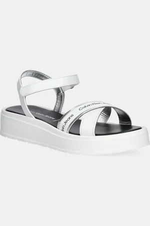 Calvin Klein Sandały dziecięce kolor V4A2-82054