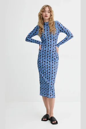 STINE GOYA Sukienka kolor midi dopasowana SG-SS25-D074-2244