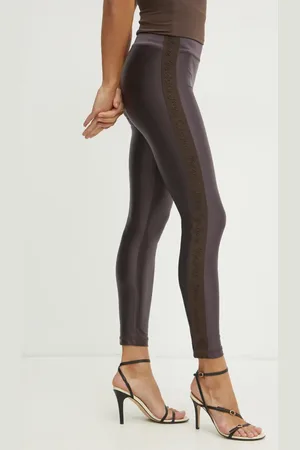 VERSACE Legginsy damskie kolor z aplikacją 78HAC114 J0223