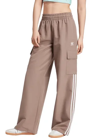 adidas Spodnie Adicolor 3-Stripe Cargo Pants damskie kolor fason cargo high waist JC8138