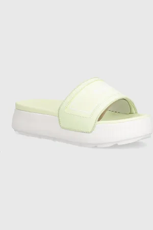 PUMA Klapki Karmen Slide damskie kolor na platformie 389073