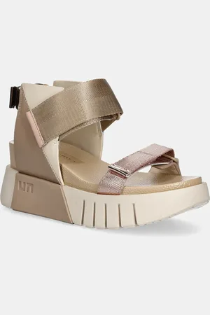 united nude Sandały Delta Run damskie kolor na koturnie 1041086116