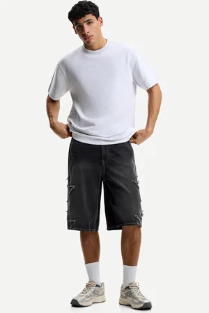 Bershka Bermudy Baggy Z Naszywkami Mężczyzna 34