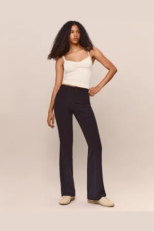 Bershka Spodnie Bootcut Z Niskim Stanem