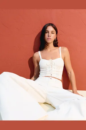 Bershka Top W Stylu Gorsetu Z Koronką