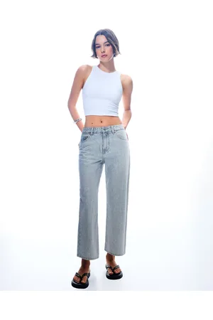 Bershka Błyszczące Krótkie Jeansy O Prostym Kroju