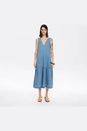 Bimba y Lola Sukienka denim mini falbana niebieska