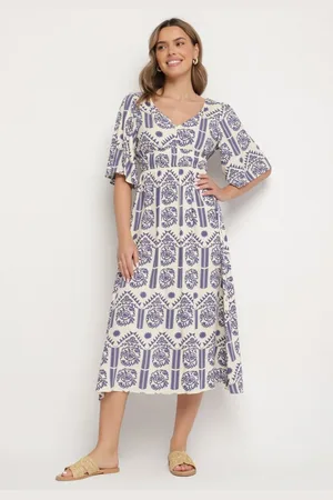 The Other Niebiesko-Kremowa Sukienka Wiskozowa Rozkloszowana z Odkrytymi Plecami w Print Boho Turaisa