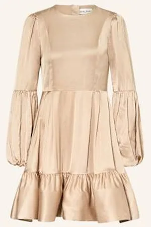 By Malina Sukienka Satynowa Jasmine Z Wolantami beige