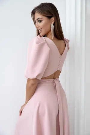 Butiklalala Sukienka midi pudrowa Ariana