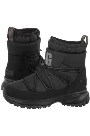 UGG Śniegowce W Yose Puffer Mid 1131978 BLK (UA75-a)