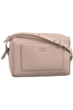 Calvin Klein Torebka CK Daily Camera Bag Pebble Shadow Gray K60K612274 PE1 (CK522-a)