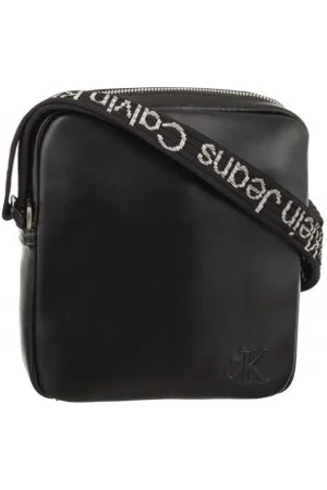 Calvin Klein Saszetka Listonoszka Ultralight Reporter18 W/Pkt Black K50K511489 BEH (CK423-a)