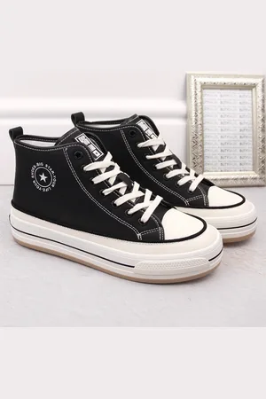 Big Star Trampki damskie na platformie delikatnie ocieplone czarne OO274062