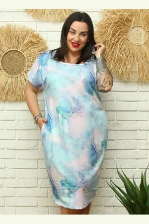 producent zagraniczny Sukienka plus size z printem marmurek ( L.r 46-52)