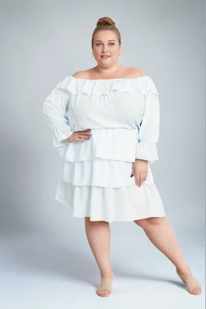 producent zagraniczny Sukienka hiszpanka plus size z falbankami IWONI - BŁĘKIT ( r. 48-56)