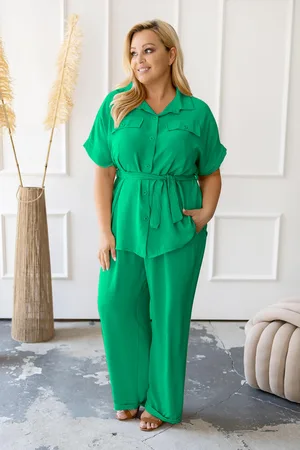 producent zagraniczny Komplet plus size - spodnie plus bluzka z guzikami ( r. 48-54)