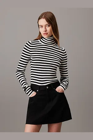Calvin Klein Wąski sweter ściągaczowy z golfem
