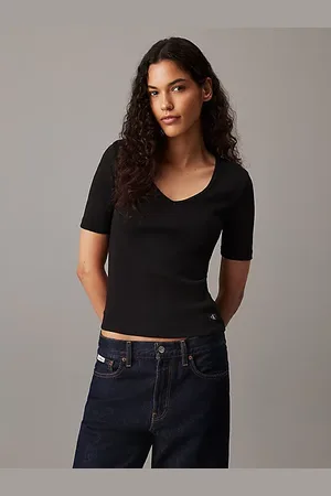 Calvin Klein Wąski T-shirt ściągaczowy z dekoltem w serek