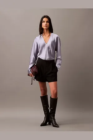 Calvin Klein Satynowa bluzka z dekoltem w serek