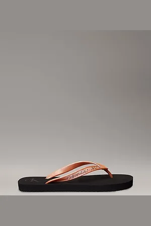 Calvin Klein Japonki