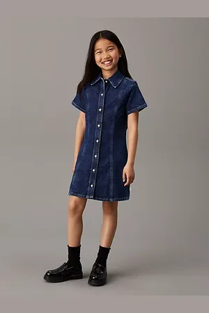Calvin Klein Jeansowa sukienka o rozkloszowanym kroju