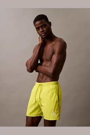 Calvin Klein Szorty kąpielowe o średniej długości ściągane sznureczkiem - CK Monogram