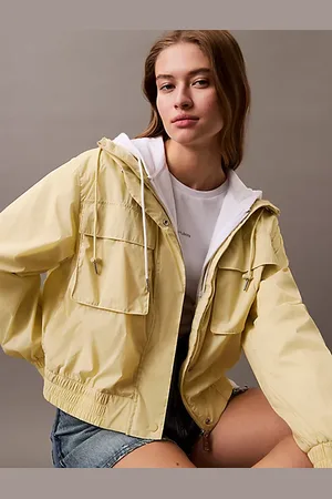 Calvin Klein Kurtka o skróconym kroju z kapturem z miękkiego nylonu
