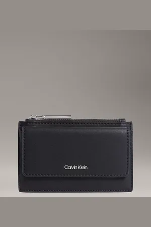 Calvin Klein Etui na karty zapinane na zamek z blokadą RFID