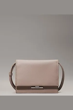Calvin Klein Torba przez ramię saffiano