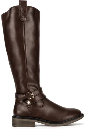 Clara Barson WYL3560-3
